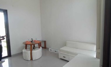 RUMAH MEWAH SATU LANTAI DI CLUSTER EMERALD GARDEN TEMBALANG