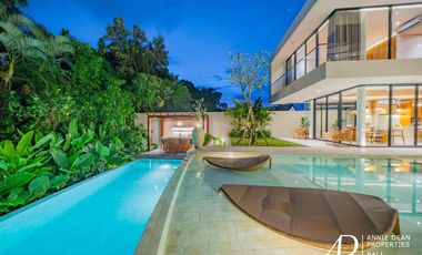 FREEHOLD 4-BEDROOM VILLA IN UMALAS - MODERN LUXURY & TROPICAL LIVING