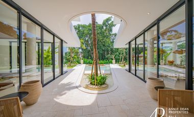 FREEHOLD 4-BEDROOM VILLA IN UMALAS - MODERN LUXURY & TROPICAL LIVING