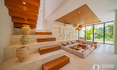 FREEHOLD 4-BEDROOM VILLA IN UMALAS - MODERN LUXURY & TROPICAL LIVING