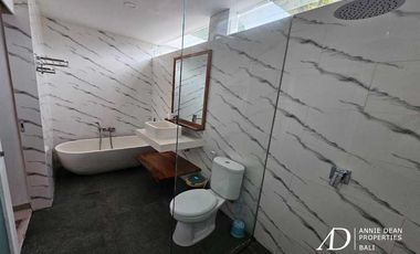 FREEHOLD | RESIDENCE-STYLE 3-BEDROOM VILLA IN PRIME UMALAS LOCATION