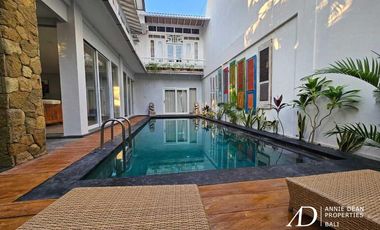 FREEHOLD | RESIDENCE-STYLE 3-BEDROOM VILLA IN PRIME UMALAS LOCATION