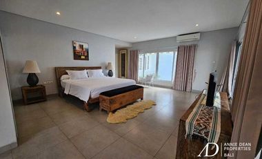 FREEHOLD | RESIDENCE-STYLE 3-BEDROOM VILLA IN PRIME UMALAS LOCATION