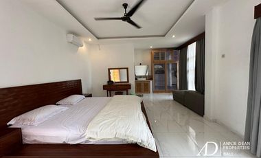 FREEHOLD CONTEMPORARY TWO-STORY VILLA IN CEMAGI