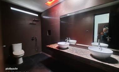 Rumah Mewah Full Furnished di Batununggal