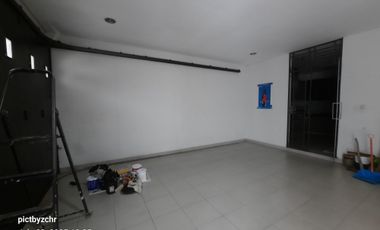 Rumah Mewah Full Furnished di Batununggal