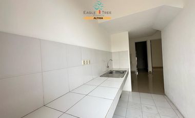 Rumah 2 Lantai Dalam Townhouse Lokasi 5 Menit ke Toll Pesanggrahan