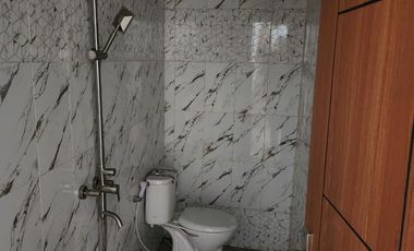 rumah mewah murah plus kolam renang dekat pintu tol klodran manahan