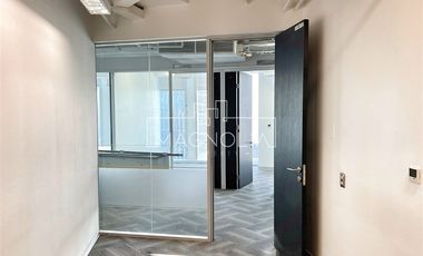 Oficina en Arriendo en A pasos del Parque Araucano, Metro Manquehue