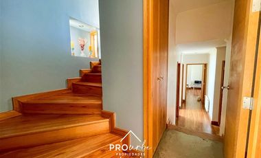 Casa en Venta en Condominio Los Bosques II, Barrio Piedra Roja Chicureo