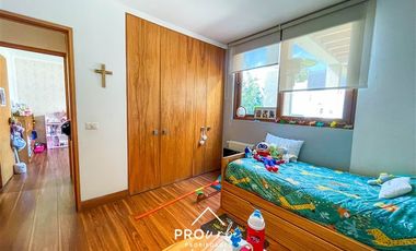 Casa en Venta en Condominio Los Bosques II, Barrio Piedra Roja Chicureo