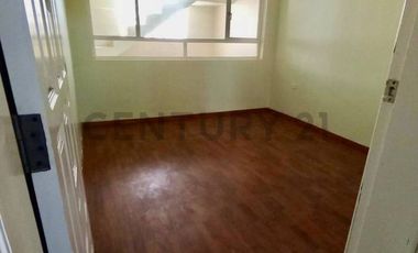 Venta edificio con 7 departamentos en obra gris