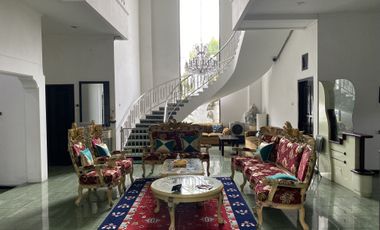 QUICK SALE 2-STOREY HOOK HOUSE IN MALANG (NEGOTIABLE PRICE PROMOTION)