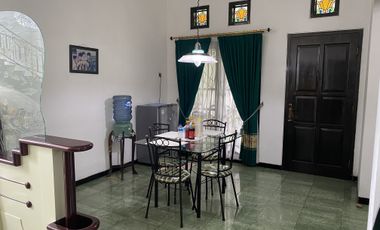 QUICK SALE 2-STOREY HOOK HOUSE IN MALANG (NEGOTIABLE PRICE PROMOTION)