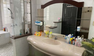 QUICK SALE 2-STOREY HOOK HOUSE IN MALANG (NEGOTIABLE PRICE PROMOTION)