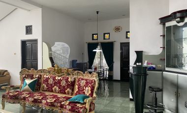 QUICK SALE 2-STOREY HOOK HOUSE IN MALANG (NEGOTIABLE PRICE PROMOTION)