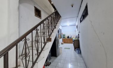 DIJUAL RUMAH DALAM GANG DI TAMBORA COCOK UNTUK BUKA USAHA KONVEKSI
