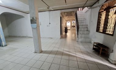 DIJUAL RUMAH DALAM GANG DI TAMBORA COCOK UNTUK BUKA USAHA KONVEKSI