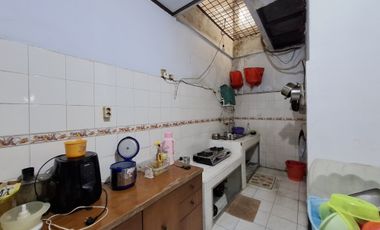 DIJUAL RUMAH DALAM GANG DI TAMBORA COCOK UNTUK BUKA USAHA KONVEKSI