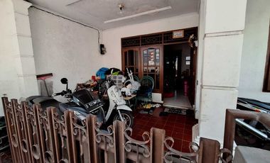 Dijual Rumah Semi Furnished Bagus di Cawang, Jakarta Timur