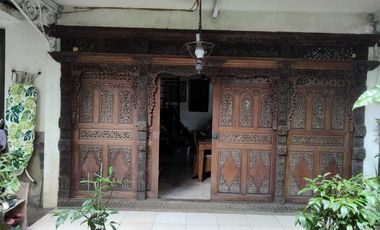 DIJUAL BANGUNAN RUMAH DENGAN TANAH KEBUN LUAS DI PAKUAN BOGOR SELATAN