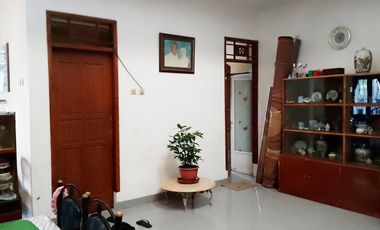 Rumah Siap Huni 2 Lantai di Pusat Kota Cianjur Dekat Citimall