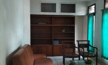 Disewakan rumah Bagus Siap Huni di Bintaro Sektor 9