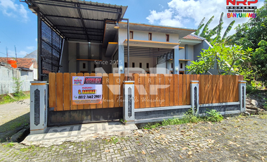 Disewakan Rumah 2 Lantai Siap Huni di Kawasan Perumahan Banyuwangi