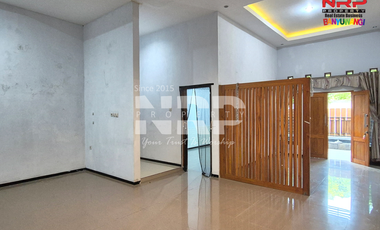 Disewakan Rumah 2 Lantai Siap Huni di Kawasan Perumahan Banyuwangi