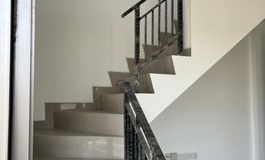 DISEWAKAN RUMAH PIK2 UK 4,5x10 KOSONGAN POSISI HOEK