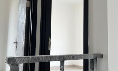 DISEWAKAN RUMAH PIK2 UK 4,5x10 KOSONGAN POSISI HOEK