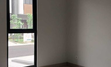 Dijual Rumah Bagus Nyaman di Summarecon Crown Gading, Bekasi