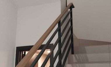 Dijual Rumah Bagus Nyaman di Summarecon Crown Gading, Bekasi