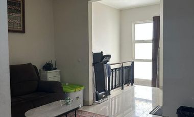 RUMAH CANTIK HOOK DI Pinewood Taman Banjar Wijaya Tangerang