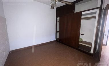 PH un dormitorio en alquiler - Ituzaingó Norte