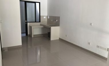 Disewakan Rumah Milenial Pik 2 Ukuran 4.5x12.5m2 Hoek Siap Huni