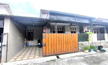 Rumah Cantik Siap Huni dekat Kampus UNISRI Di Mini Cluster