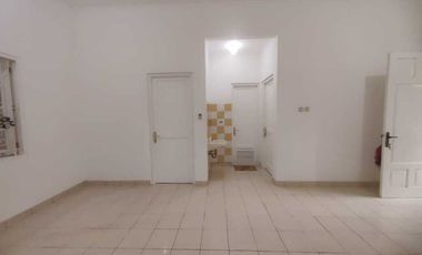 DISEWAKAN RUMAH SIAP HUNI DI KOTA WISATA CIBUBUR