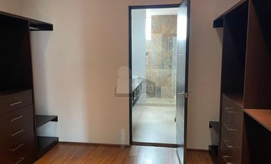 Departamento en renta amueblado de 3 recámaras, alberca, padel, en Juriquilla