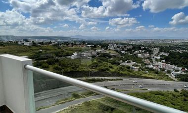 Departamento en renta amueblado de 3 recámaras, alberca, padel, en Juriquilla