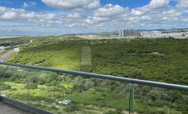 Departamento en renta amueblado de 3 recámaras, alberca, padel, en Juriquilla