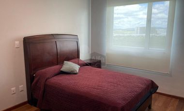 Departamento en renta amueblado de 3 recámaras, alberca, padel, en Juriquilla