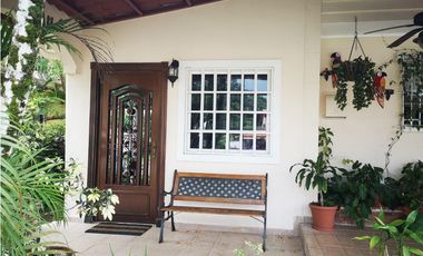 ALQUILER APARTAMENTO CLAYTON