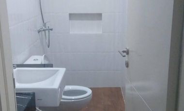 Disewakan rumah north west Citraland, baru Gress ada AC