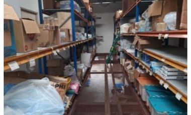 PARQUELEFEBRE,GALERA Y MESANINE 385 DE TERRENO Y 525 CONSTRUCCION