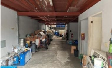 PARQUELEFEBRE,GALERA Y MESANINE 385 DE TERRENO Y 525 CONSTRUCCION