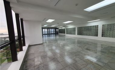 ALQUILER OFICINA AVENIDA BALBOA