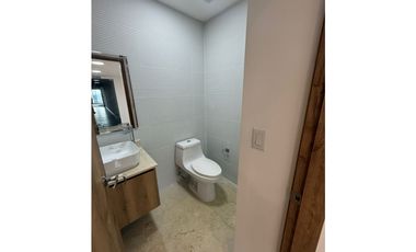 ALQUILER OFICINA AVENIDA BALBOA