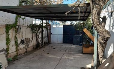 Local Comercial en Venta en Los Alerces / Castillo Urizar