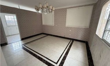 VENTA CASA FAMILIAR EN RESIDENCIAL LAS MERECEDES BETANIA (OF)